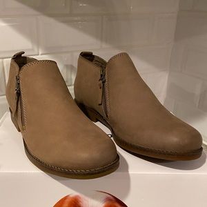 Hush Puppies women’s bootie